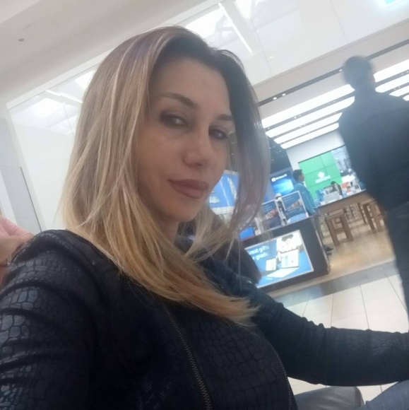 Sepideh Sarmadi - Poshmark Profile Picture of Sepideh Sarmadi (@sarmadisepideh) on Poshmark