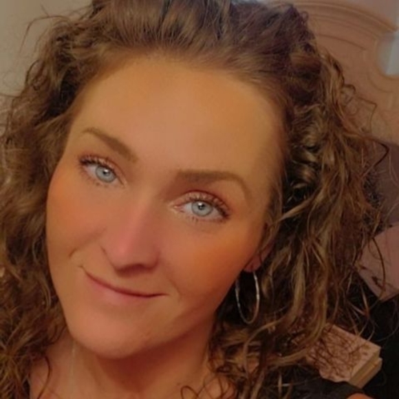 Profile Picture of Tarah Muncey (@tarahdm143) on Poshmark