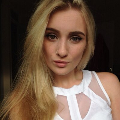 Profile Picture of Ela Dovzhenko (@dovzhenko_ela) on Twitter