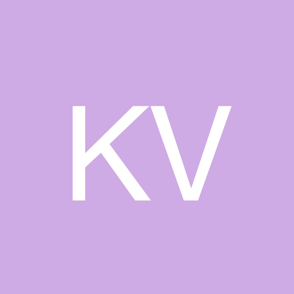 Profile Picture of Katherine Voshell (@mamasaphire143) on Poshmark