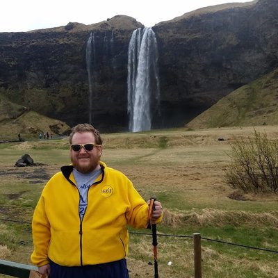 Profile Picture of Jon Andrews (@MittenStateSci) on Twitter