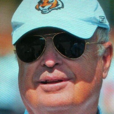 Profile Picture of Not Mike Brown (@@CrosleyT) on Twitter