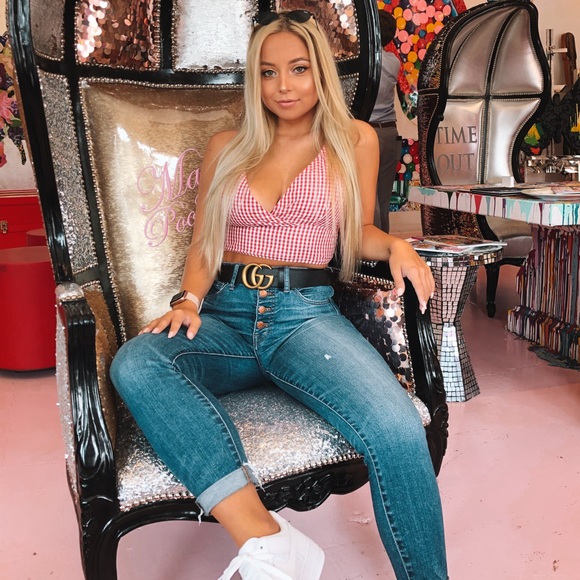 Profile Picture of Katherine Stevenson (@katieruthsteven) on Poshmark
