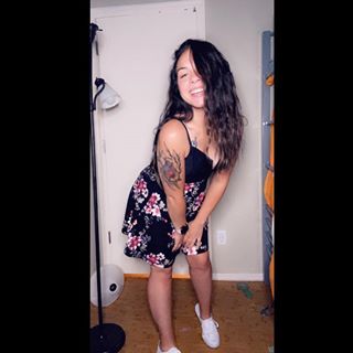 Profile Picture of Charnae Linn Johnson (@charnaelinn) on Facebook