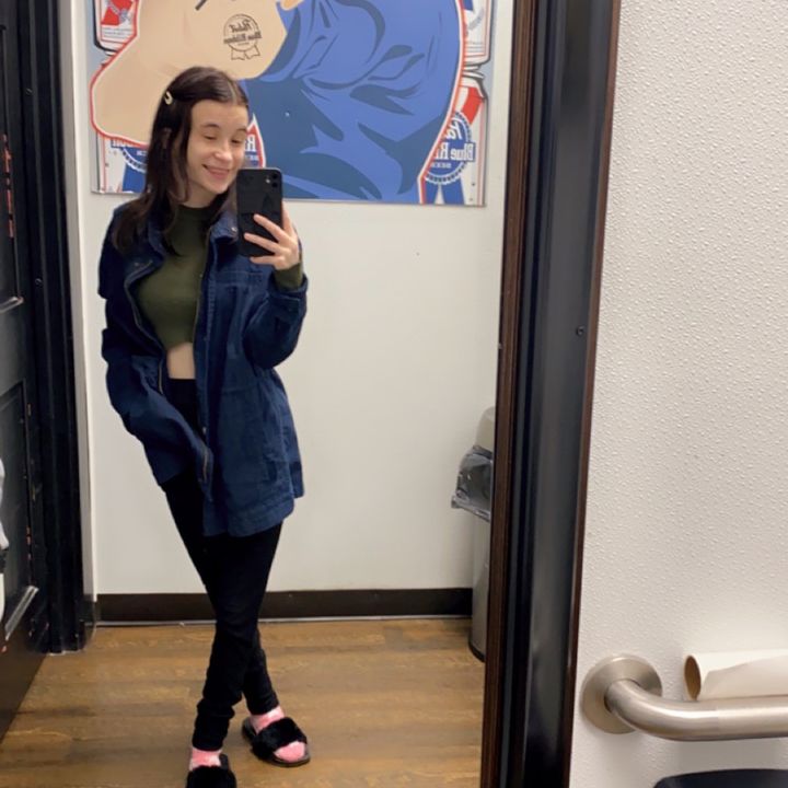 Profile Picture of meredith🫶 (@meredith.carney13) on Tiktok