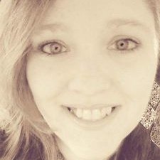 Profile Picture of Tina Marie Oswalt (@TinaMarieOswalt) on Twitter