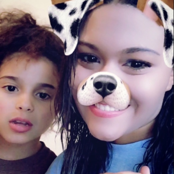 Profile Picture of Katelyn Brye (@katelynbrye) on Poshmark