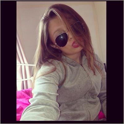 Profile Picture of Chloe Rees (@chloerees_xx) on Twitter