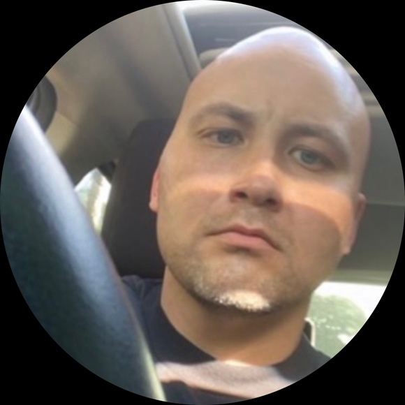 Profile Picture of Jason Lake (@jlake926) on Poshmark