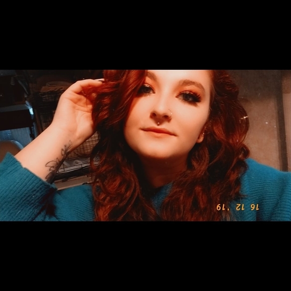 Profile Picture of Tori Carroll (@carrolllove) on Poshmark