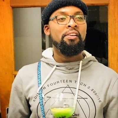 Profile Picture of Mahle (@dumo_xulu) on Twitter