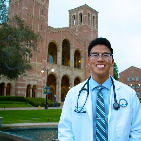 Profile Picture of Calvin Wong (@calvinwong315) on Poshmark