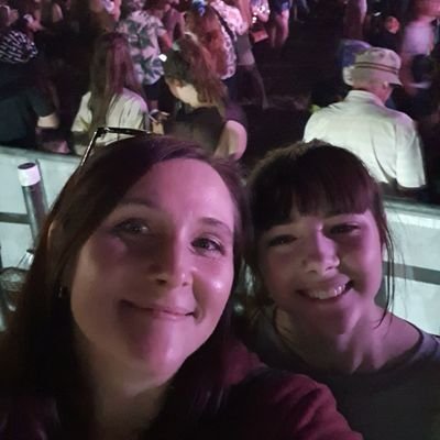 Profile Picture of Tammy Hales (@TammyHales5) on Twitter