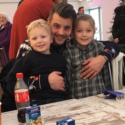 Profile Picture of James Bricknell (@jamesbsimmo) on Twitter