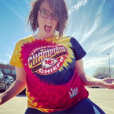 Profile Picture of Nora Browne (@1Norabird) on Twitter