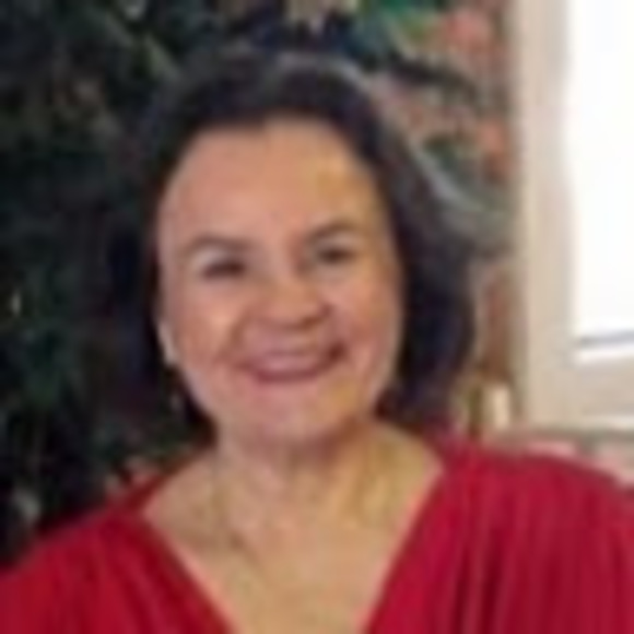 Profile Picture of Nadine Wright (@nadinewright413) on Poshmark