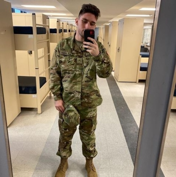 Profile Picture of Chad Dolbeer (@chaddolbeer) on Poshmark