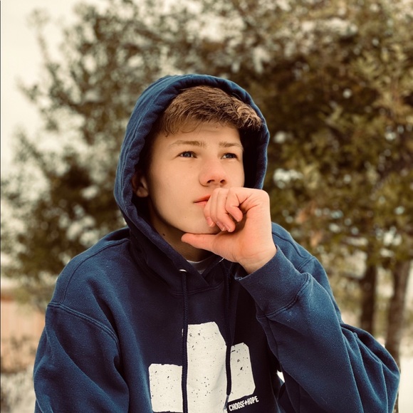 Profile Picture of John luke Angier (@johnangier8) on Poshmark