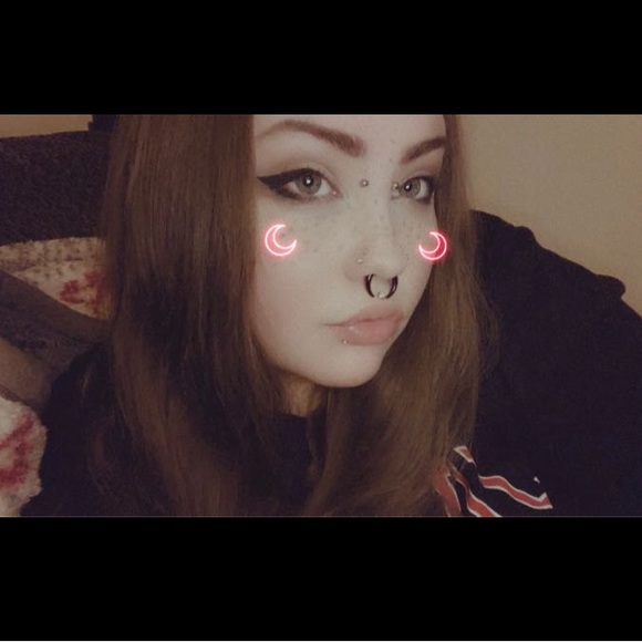 Profile Picture of Jordan Moats (@jordanmoats) on Poshmark