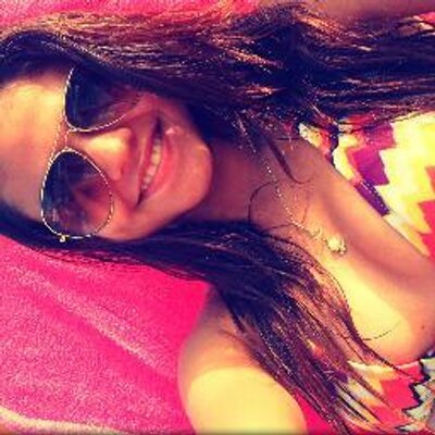 Profile Picture of Flávia Rocha (@_flaviarocha) on Twitter