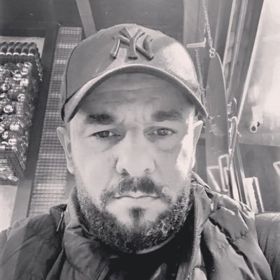 Profile Picture of Alireza Malekzadeh (@Ali_reza_Malek) on Twitter