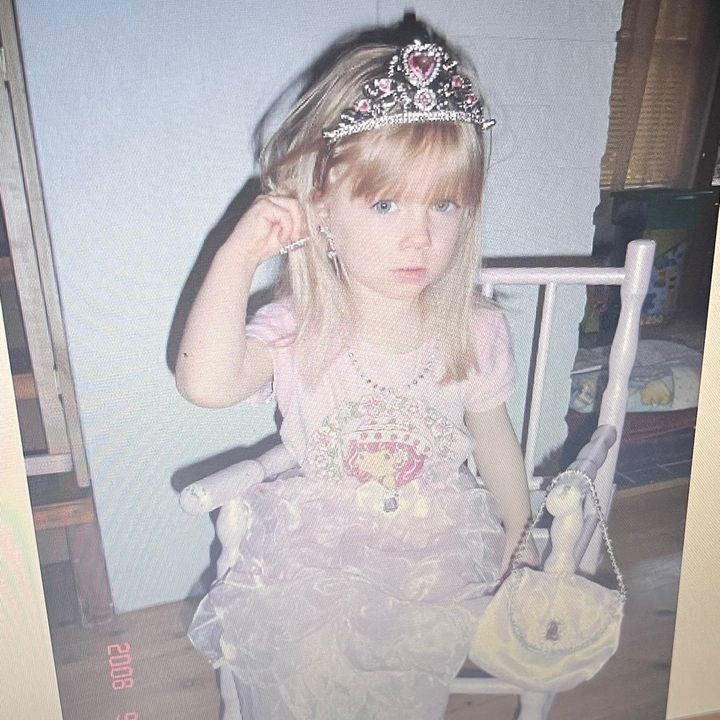 Profile Picture of alisa posio (@alisapose) on Tiktok