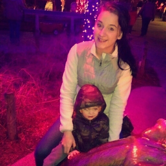 Profile Picture of Bryttany Newsome (@badhoe1619) on Poshmark