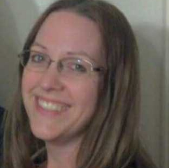 Profile Picture of Cassandra Dornhecker (@cassandradorn22) on Poshmark