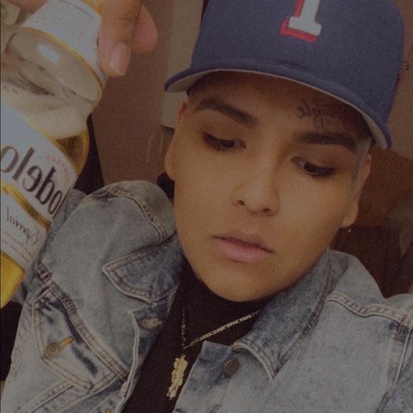 Adrian Alamos - Poshmark Profile Picture of Adrian Alamos (@demordemor) on Poshmark