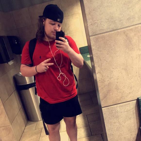 Profile Picture of Dennis Kennedy (@denniskennedy02) on Poshmark