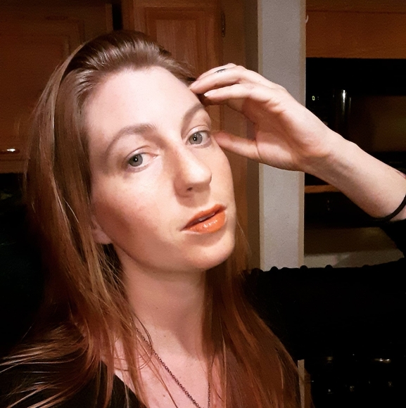 Profile Picture of Evening Sciarabba (@star15710000) on Poshmark