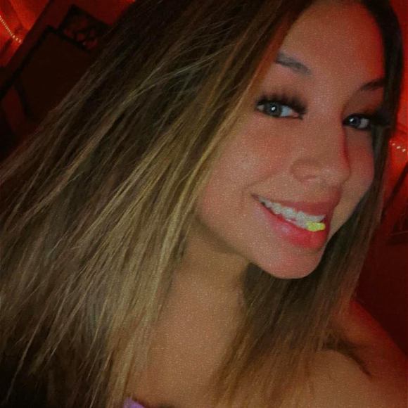 Profile Picture of Jolene Jimenez (@jolene_jimenez) on Poshmark