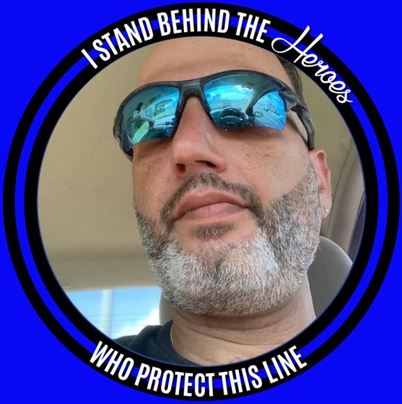 Profile Picture of Jason Peaceman (@tazmech76) on Poshmark