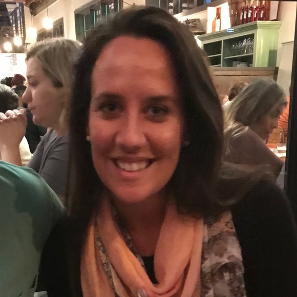Profile Picture of Ashley Glick (@aglick0308) on Poshmark