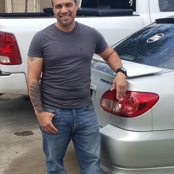 Profile Picture of Danny Almodovar (@dniceone_1) on Poshmark