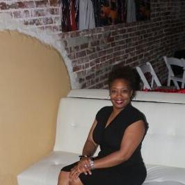 Profile Picture of Lori Franklin (@lorifranklin71) on Twitter