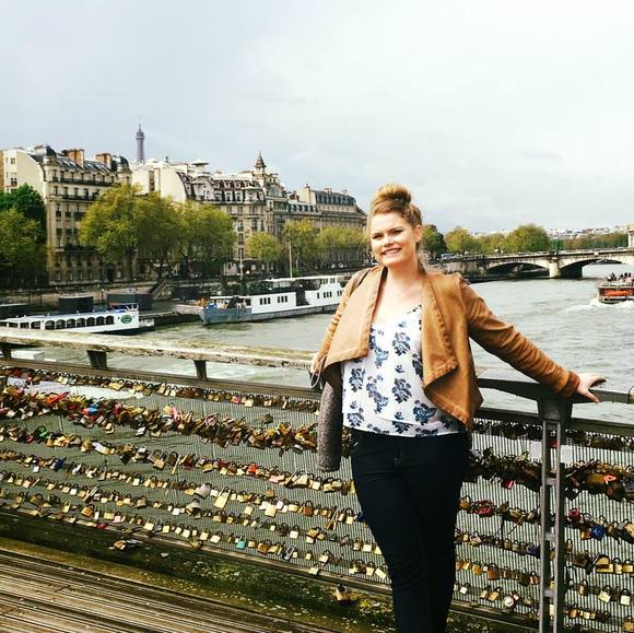 Profile Picture of Carly Sandstrom (@carly_sandstrom) on Poshmark