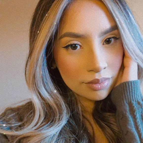 Profile Picture of Mercedz Hurtado (@mercedz96) on Poshmark