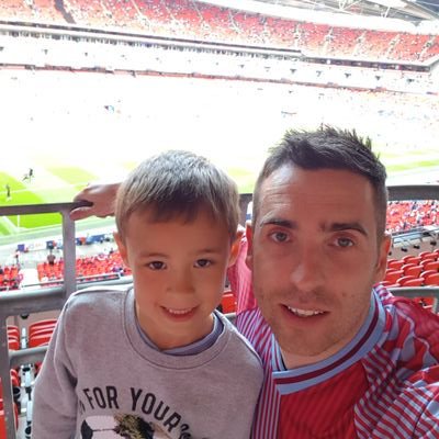 Profile Picture of Andrew Mchugo (@qgoavfc) on Twitter