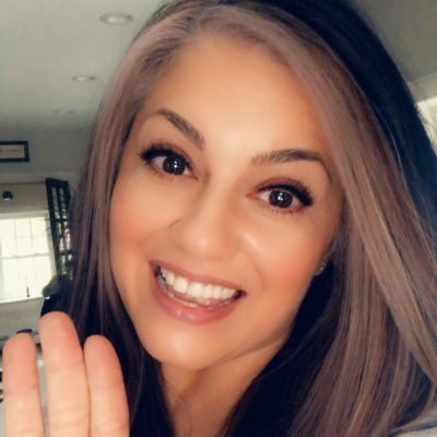 Profile Picture of Lisafiori (@lisafiori) on Twitter