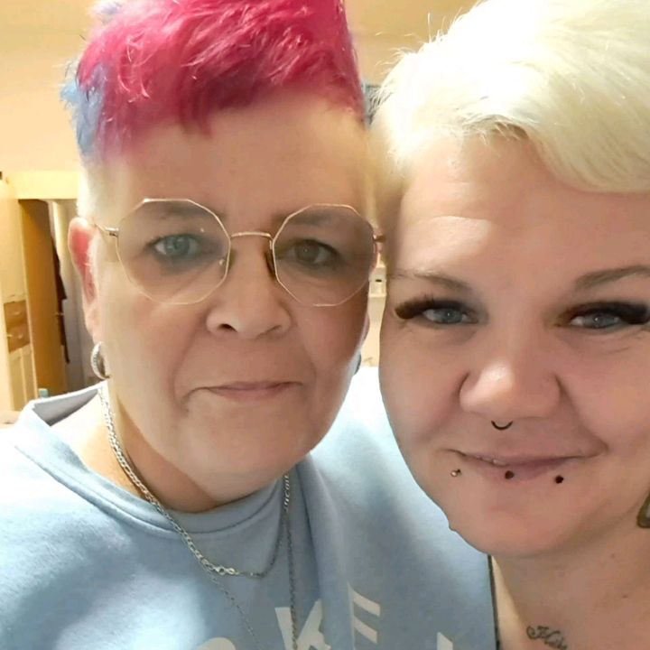 Profile Picture of Simone Goldbrich (@@simonegoldbrich) on Tiktok