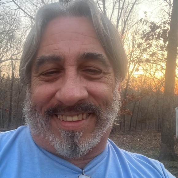 Profile Picture of Kevin Mcartor (@kevinmcartor) on Poshmark