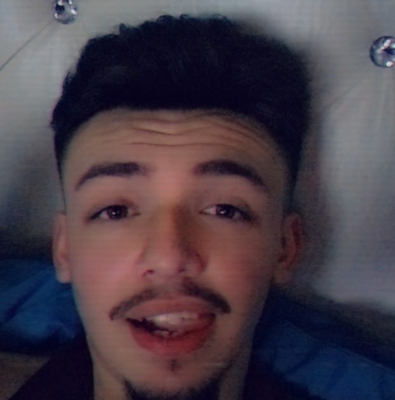 Profile Picture of Robert Morrone (@panda2114) on Poshmark