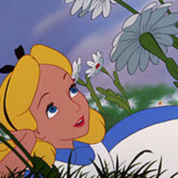 Profile Picture of Alexis Pagliaro (@thealexiscloset) on Poshmark