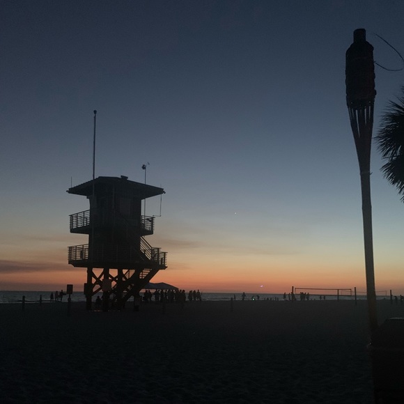 Profile Picture of Alexa Vencill (@alexavencill) on Poshmark