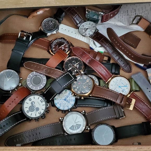 Profile Picture of Aaron Neuman (@shark49829) on Poshmark