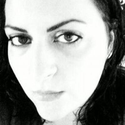 Profile Picture of Sari Smith (@BocaDelSur9) on Twitter