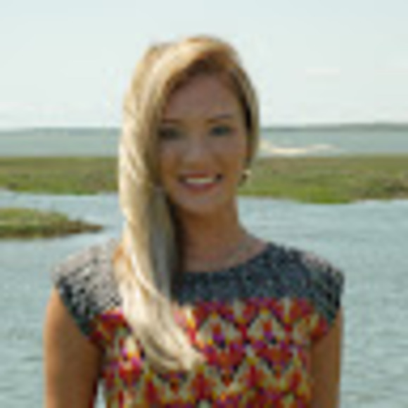 Profile Picture of Kristen Scittina (@kscittina93) on Poshmark