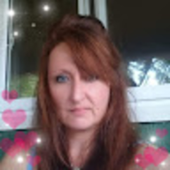 Profile Picture of Melissa Frescura (@melissafrescura) on Poshmark