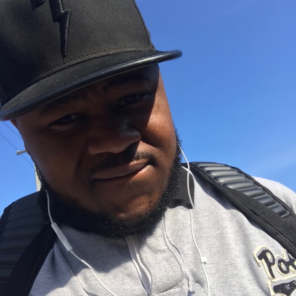 Profile Picture of James Hodge (@hodggej) on Poshmark